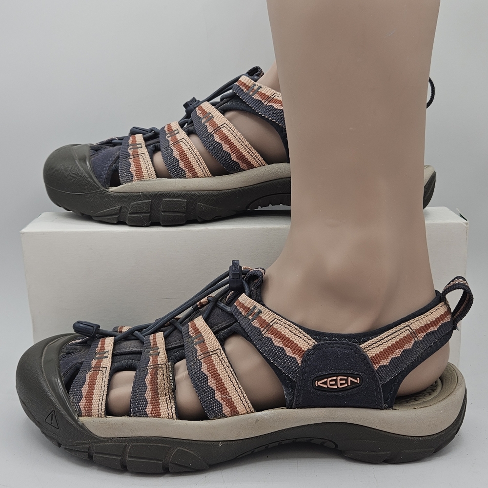 Keen Newport H2 Hiking And Outdoor Watershoe Sandals Size 11